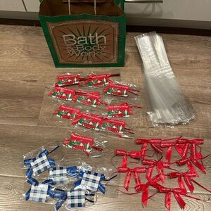 Bath & Body works bag & bow bundle 50